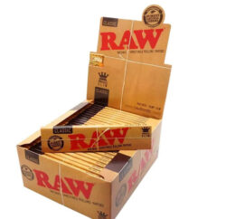 RAW CLASSIC KING SIZE ROLLING PAPERS 32 PER PACK