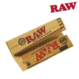 RAW CLASSIC CONNOISSEUR KING SIZE SLIM ROLLING PAPERS WITH PRE-ROLLED TIPS 24 PAPERS + 24